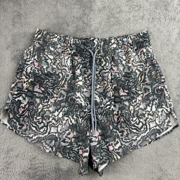 Athleta Pants - Athleta Crossroads Shorts Womens Small Kinetic Abstract Workout Athletic Running